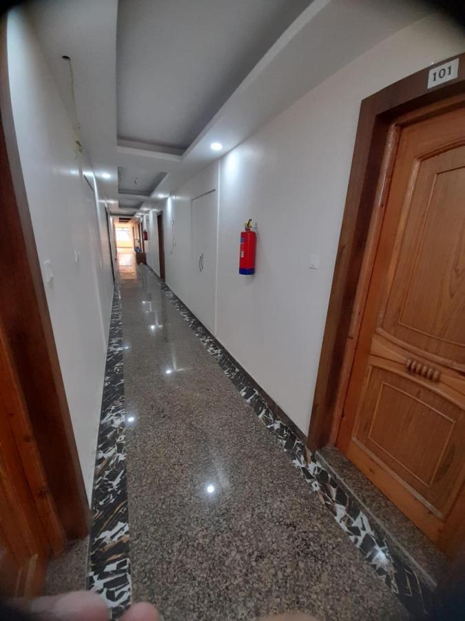 Hotel Zoon Dabb Srinagar Airport Kashmir Luaran gambar