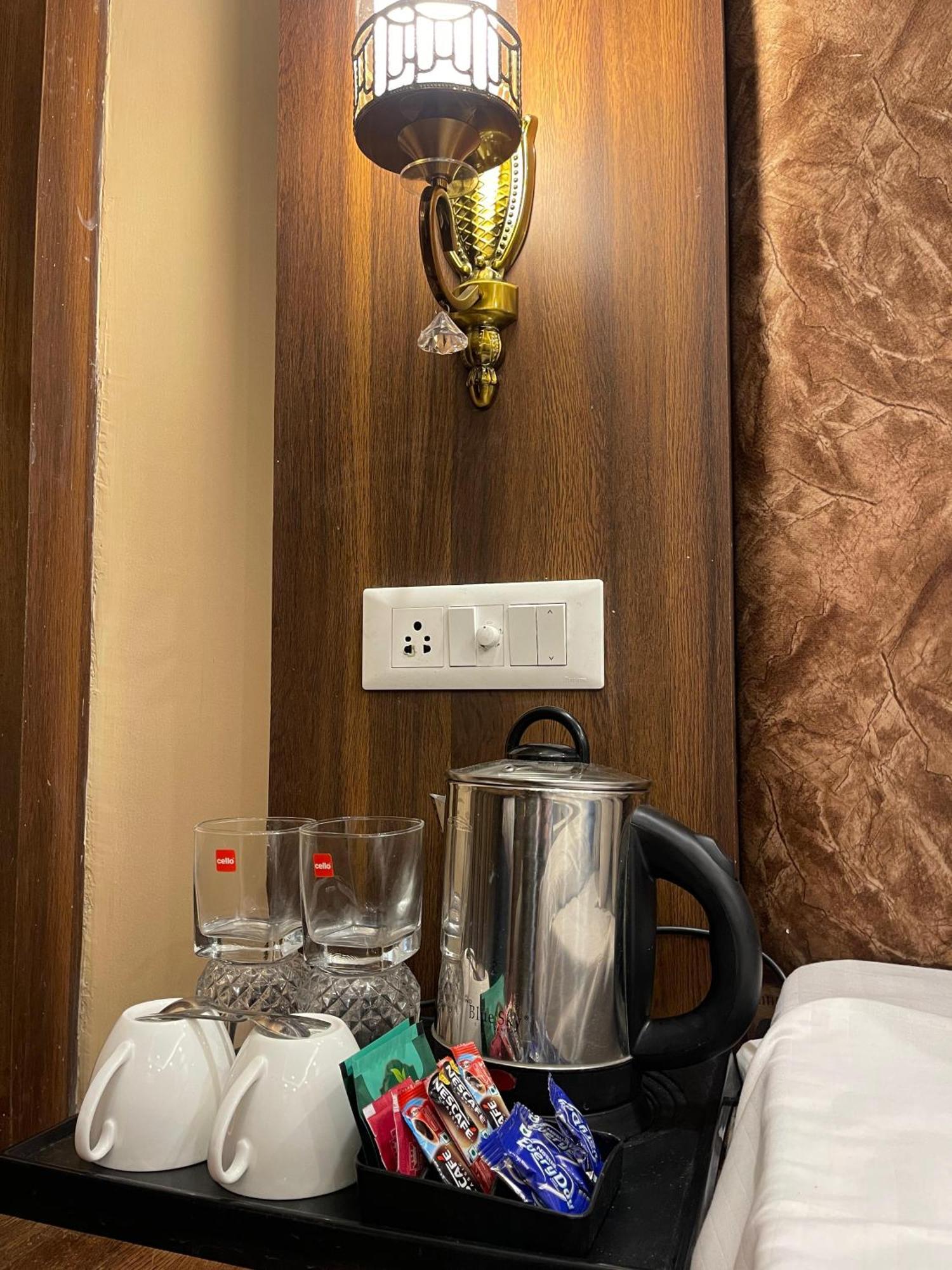 Hotel Zoon Dabb Srinagar Airport Kashmir Luaran gambar