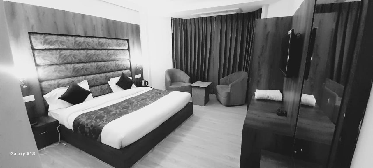 Hotel Zoon Dabb Srinagar Airport Kashmir Luaran gambar