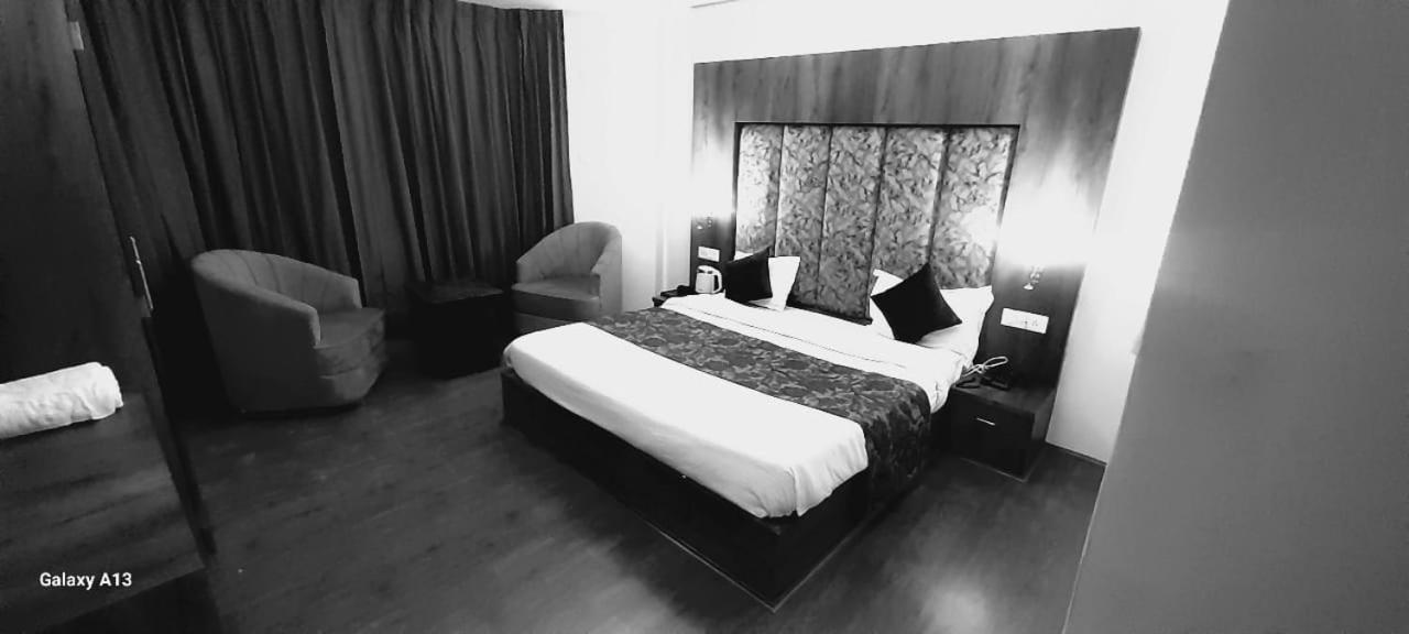 Hotel Zoon Dabb Srinagar Airport Kashmir Luaran gambar